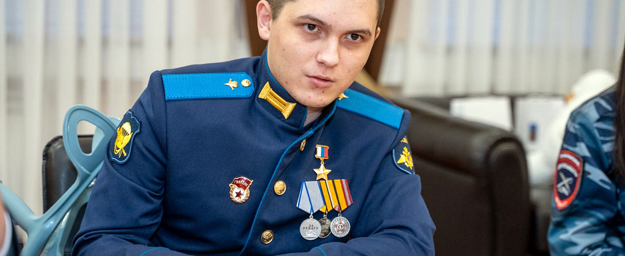 В Юрге третьи сутки разыскивают 23‑летнего Героя России Алексея Асылханова