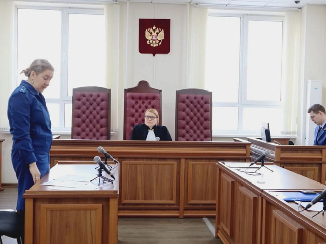 Начальник отдела из ГИБДД Беловского района останется в СИЗО из-за взятки автомобилем