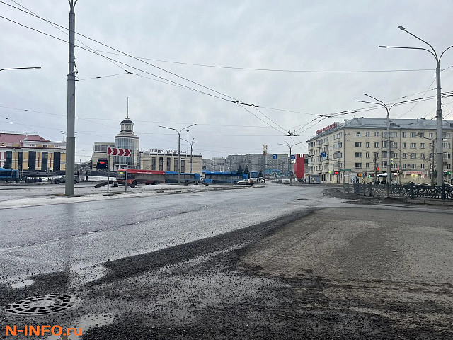 В Новокузнецке стартовал ямочный ремонт литым асфальтом